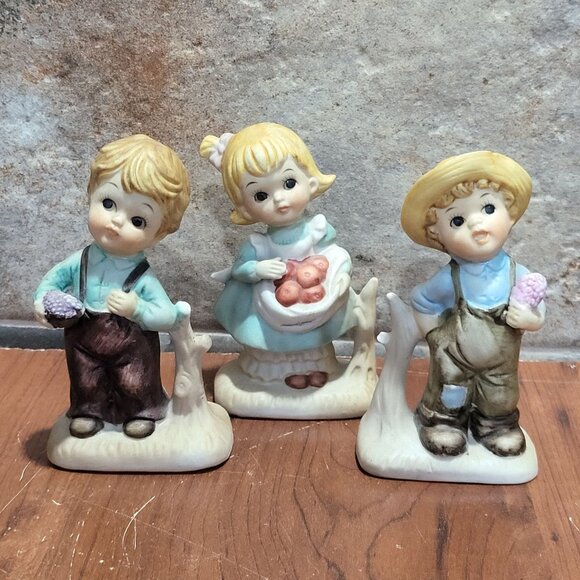 Vintage Norleans Boy and Girl Figurines Set of 3 - Picture 1 of 12